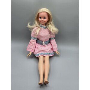 1971 My Best Friend Cynthia Doll 19"‎ inches Tall w Original Dress